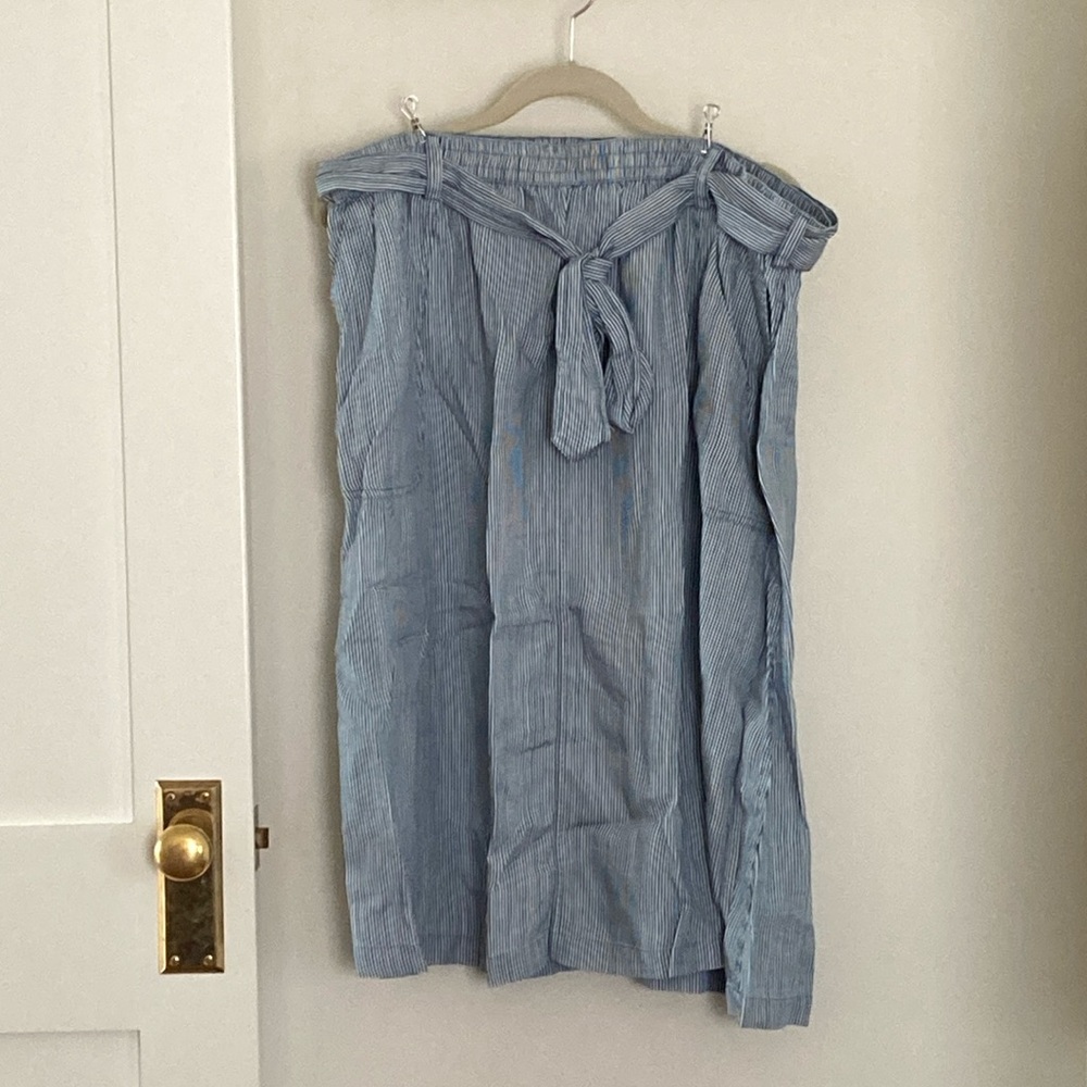 Lands’ End Blue Striped Midi Skirt 1x (16w-18w) with removable belt and pockets